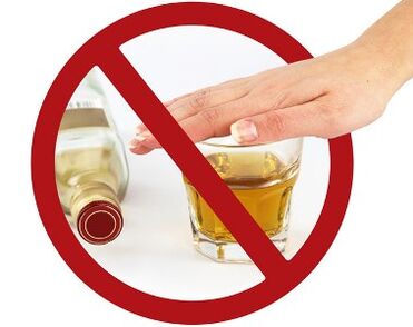 Wie man zu Hause aufhört zu trinken